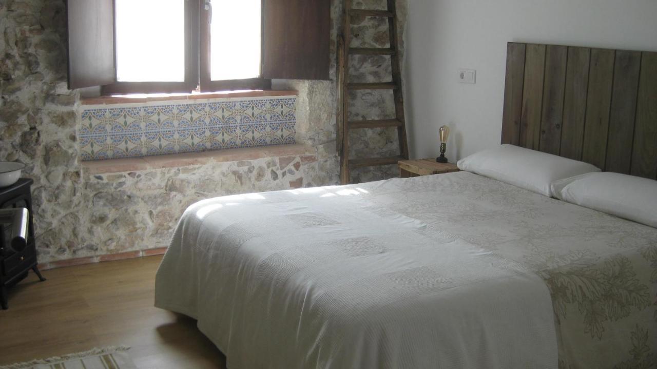 Alojamiento De Piedra Con Encanto Burgos Ngoại thất bức ảnh